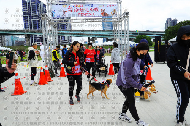 2023咪可思奔跑吧!毛小孩公益路跑 -三重水樣加開場